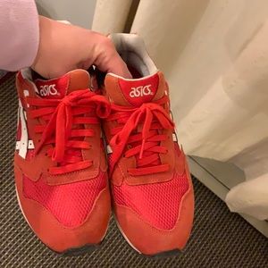 ASICS gelsaga sneakers limited edition size 8